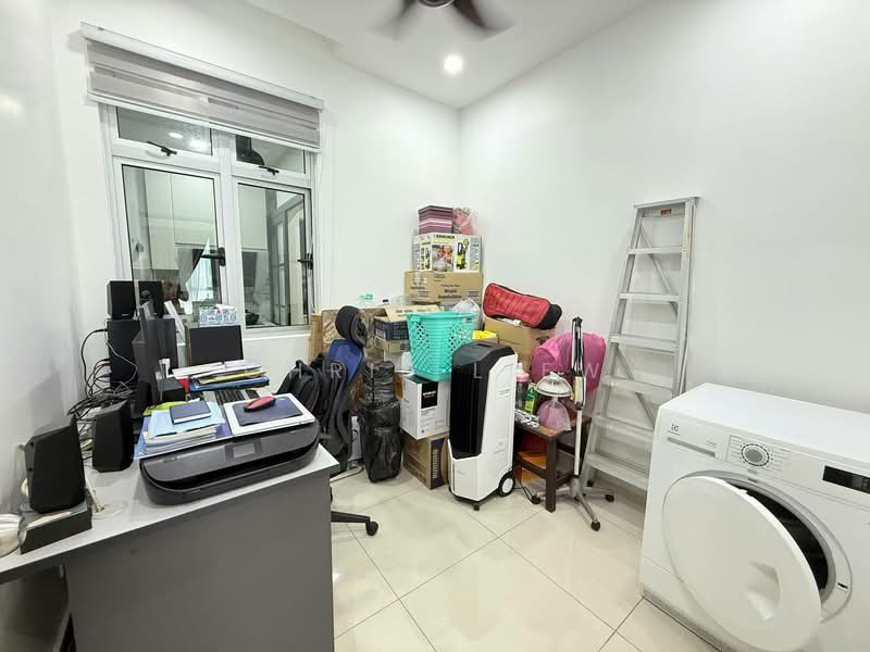 Service Residence for Sale at Meridin Bayvue @ Sierra Perdana - Chris Liew - Study - PropertyGuru.com.my