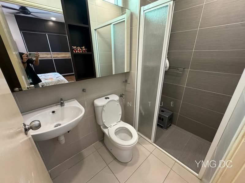 Semi-Detached House for Sale in Bandar Bestari (Klang) - Reilynn Tue - Bathroom - PropertyGuru.com.my