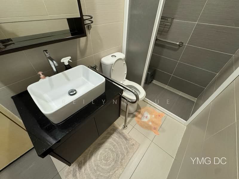 Semi-Detached House for Sale in Bandar Bestari (Klang) - Reilynn Tue - Bathroom - PropertyGuru.com.my