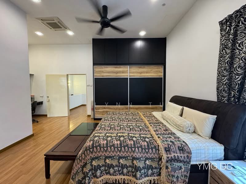 Semi-Detached House for Sale in Bandar Bestari (Klang) - Reilynn Tue - Bedroom - PropertyGuru.com.my