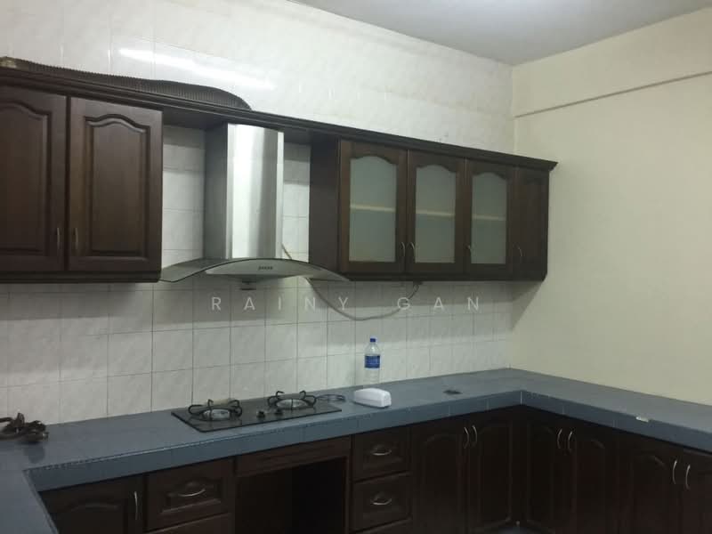 2-storey Terraced House for Sale in Taman Sentosa Perdana (Klang) - Rainy Gan - Kitchen - PropertyGuru.com.my