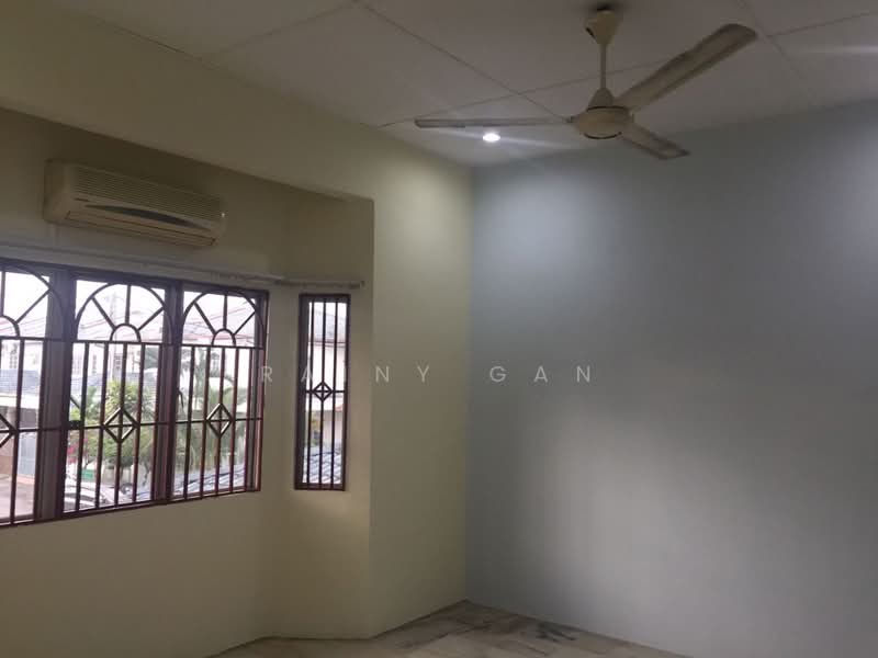 2-storey Terraced House for Sale in Taman Sentosa Perdana (Klang) - Rainy Gan - Interior - PropertyGuru.com.my