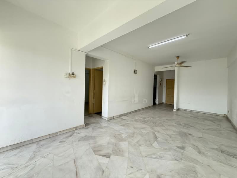 Kondominium untuk Dijual di Meadow Park 2 - Kelly Kok - Living Room - PropertyGuru.com.my