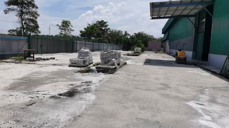 Detached Factory for Rent in Kota Tinggi (Johor) - Damon Lim - Exterior - PropertyGuru.com.my