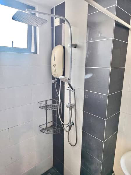 Servis Apartment untuk Disewa di Silk Sky - Hasif Ludin - Bathroom - PropertyGuru.com.my