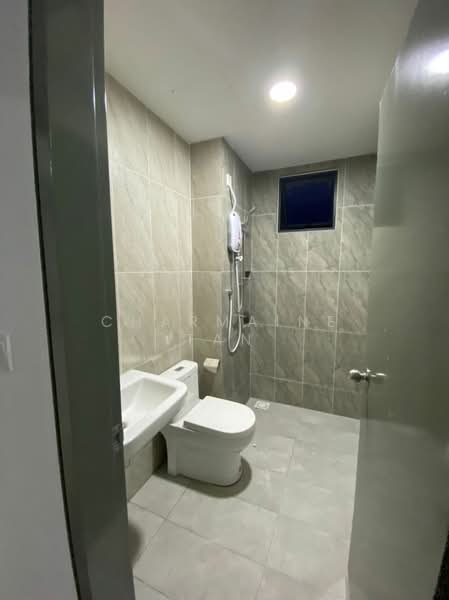 Kondominium untuk Dijual di The Herz - Charmaine Tan - Bathroom - PropertyGuru.com.my