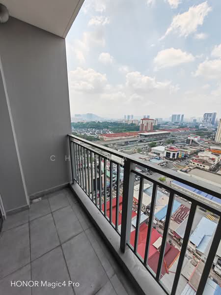 Kondominium untuk Dijual di The Herz - Charmaine Tan - Balcony - PropertyGuru.com.my