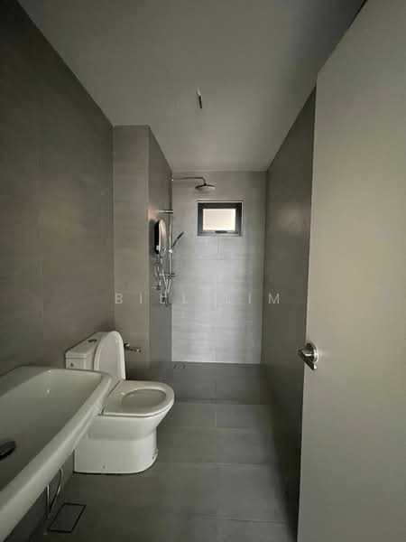 Servis Apartment untuk Disewa di Residensi Ava @ Kiara Bay - Bill Lim - Bathroom - PropertyGuru.com.my