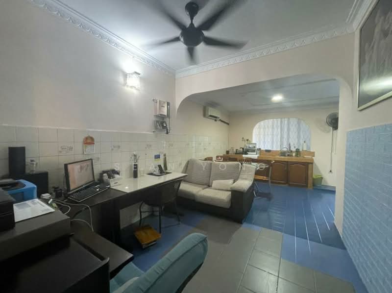 1-storey Terraced House for Sale in Taman Bidara (Selayang) - Sean Yong - Living Room - PropertyGuru.com.my