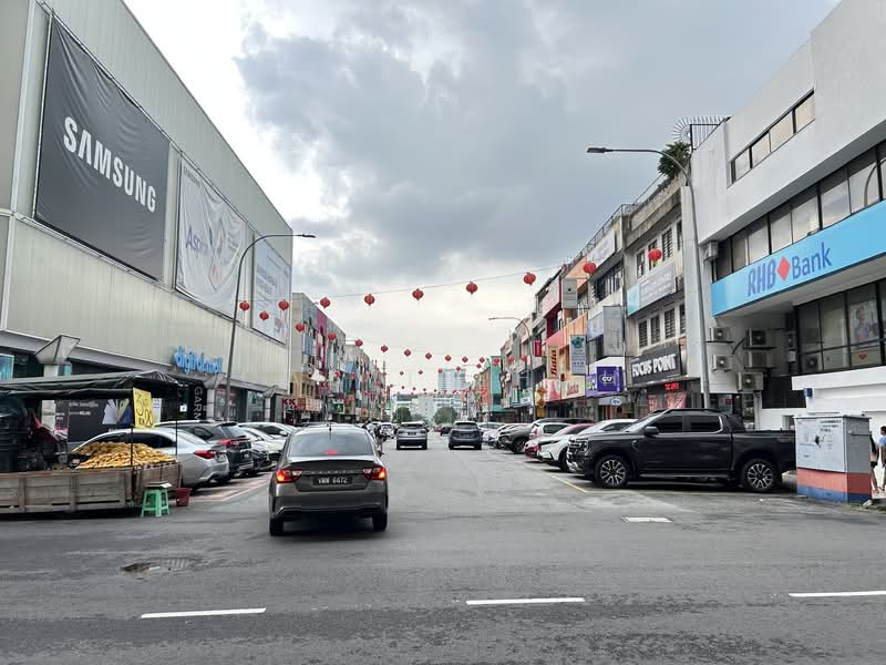 Shop for Rent in Petaling Jaya (Selangor) - Calvin Hoh - Exterior - PropertyGuru.com.my