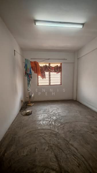 Rumah Flat untuk Dijual di Taman Plentong Utama - Dennis Peh - Interior - PropertyGuru.com.my