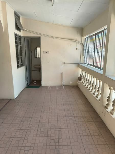 Rumah Teres 2 Tingkat untuk Disewa di Air Hitam (Ayer Itam) - Chong Chooi Wei - Balcony - PropertyGuru.com.my