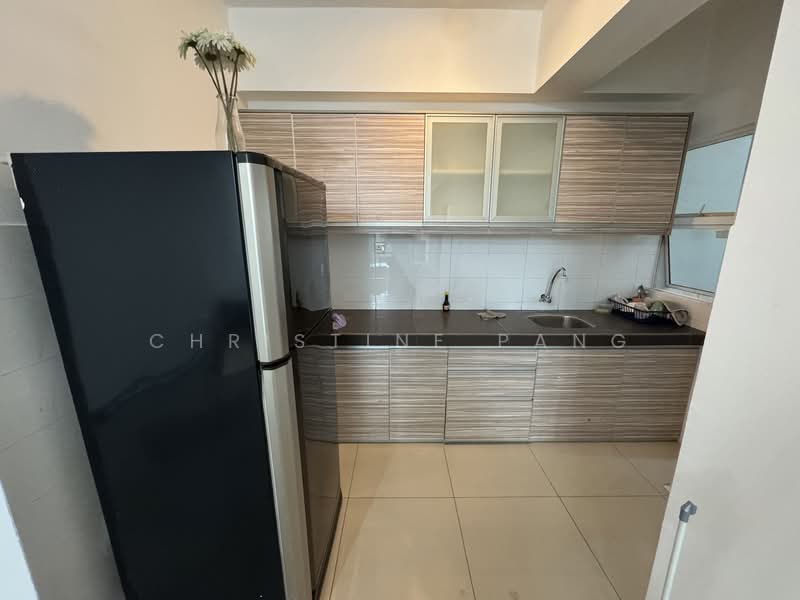 Condominium for Rent at The Zest @ Kinrara 9 - Christine Pang - Kitchen - PropertyGuru.com.my