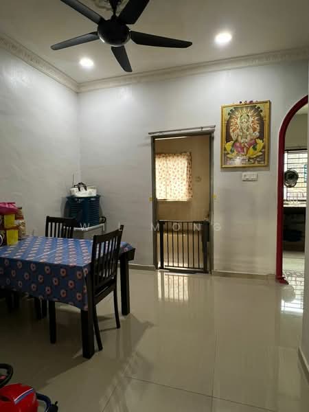 Rumah Teres 1 Tingkat untuk Dijual di Taman Universiti (Skudai) - Wil Mong - Dining Room - PropertyGuru.com.my