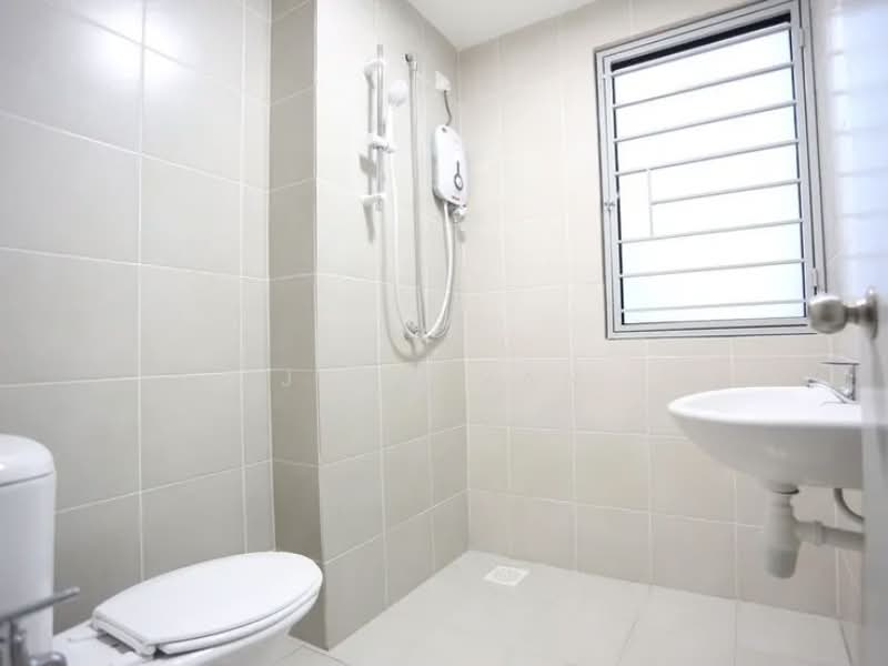 Pangsapuri untuk Dijual di Suria Rafflesia - Jean Gan - Bathroom - PropertyGuru.com.my