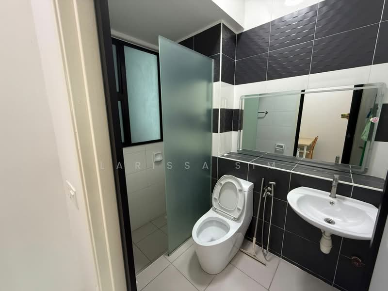 Service Residence for Sale at The Sky Executive Suites - Larissa Sim - Bathroom - PropertyGuru.com.my