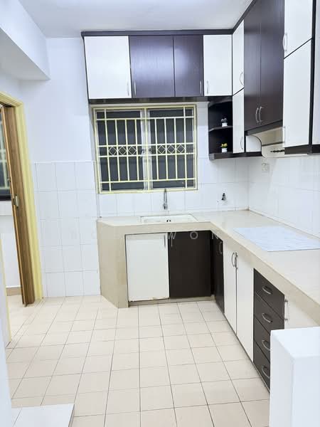 Kondominium untuk Dijual di Warisan City View - Rose Wong - Kitchen - PropertyGuru.com.my