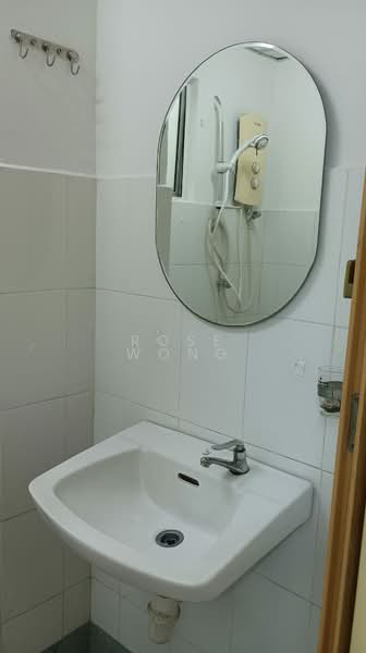 Kondominium untuk Dijual di Warisan City View - Rose Wong - Bathroom - PropertyGuru.com.my