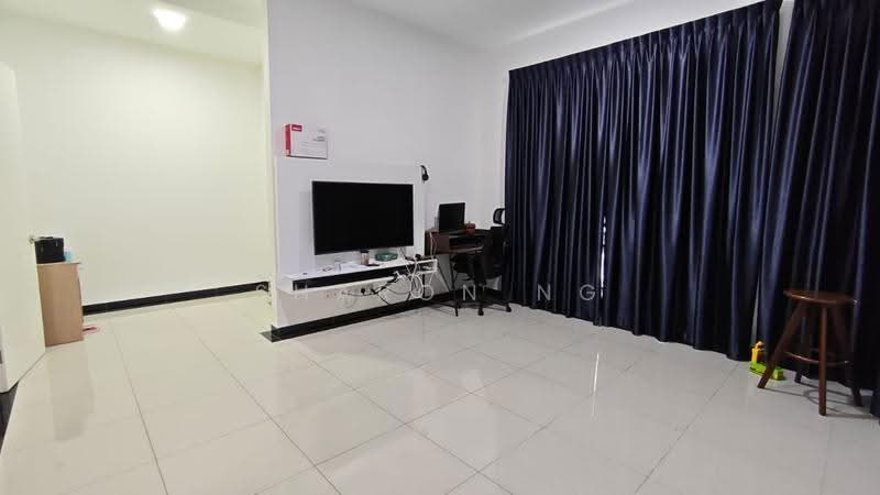 Cluster House for Sale in Setia Tropika (Johor Bahru) - Sharon Ng - Living Room - PropertyGuru.com.my