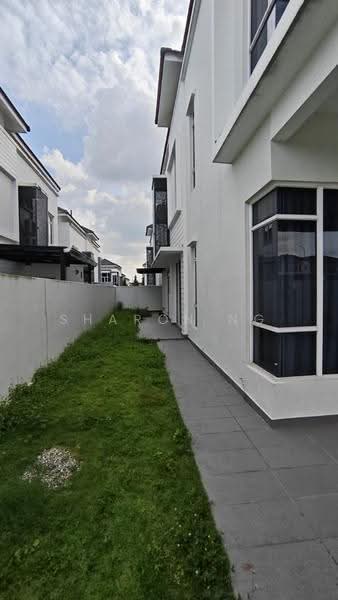 Cluster House for Sale in Setia Tropika (Johor Bahru) - Sharon Ng - Exterior - PropertyGuru.com.my