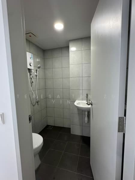 Servis Apartment untuk Disewa di Hana @ Eco Ardence - Teresa Tan Zu Ying - Bathroom - PropertyGuru.com.my