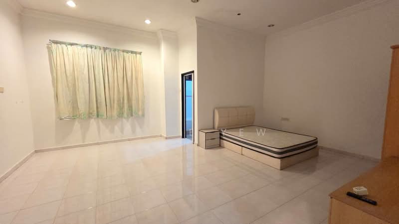 Rumah Teres 2 Tingkat untuk Dijual di Taman Pulai Utama (Skudai) - Julie Yew - Bedroom - PropertyGuru.com.my