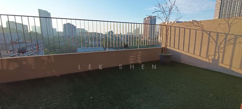 Servis Apartment untuk Disewa di Millerz Square - Lek Shen - Balcony - PropertyGuru.com.my