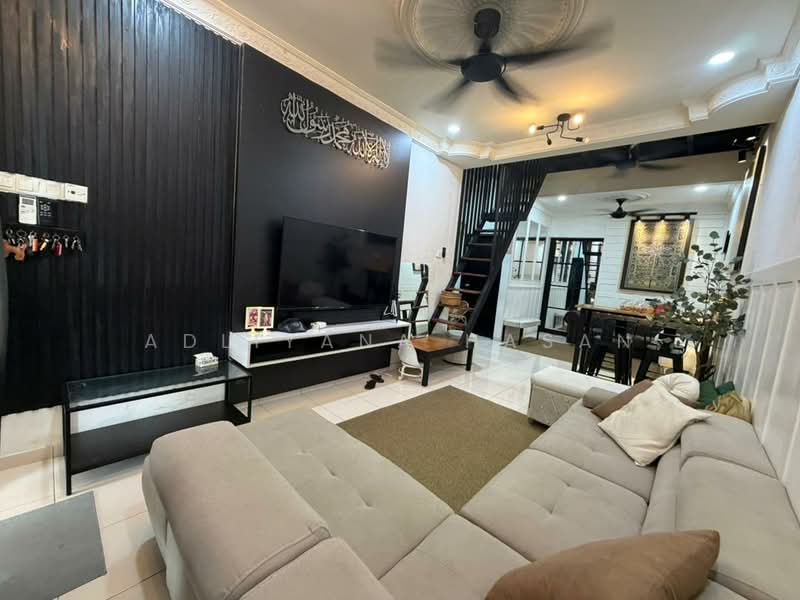 Rumah Teres 1 Tingkat untuk Dijual di Senawang (Negeri Sembilan) - Adliyana Hasan - Living Room - PropertyGuru.com.my