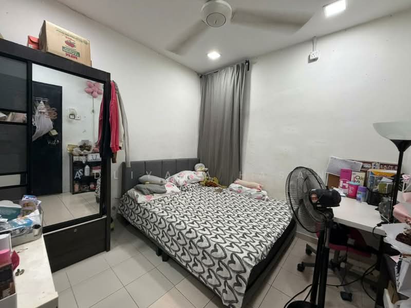 Rumah Teres 1 Tingkat untuk Dijual di Senawang (Negeri Sembilan) - Adliyana Hasan - Bedroom - PropertyGuru.com.my