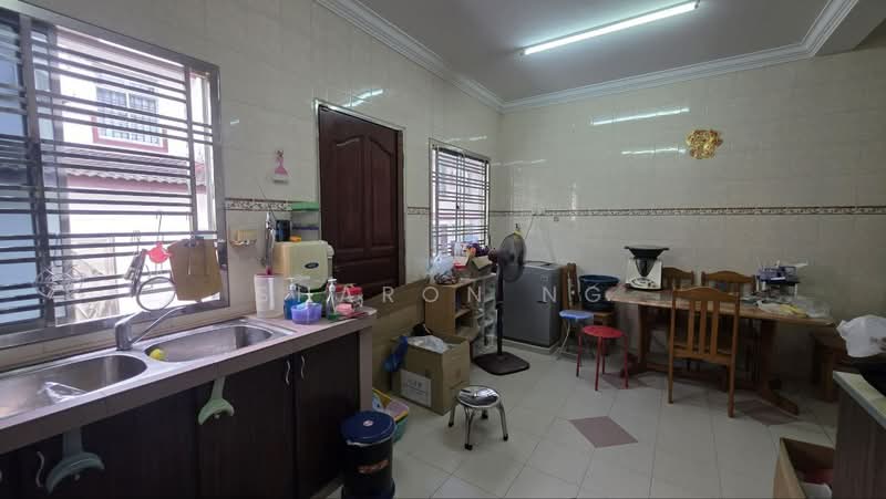2-storey Terraced House for Sale in Taman Setia Indah (Tebrau) - Sharon Ng - Kitchen - PropertyGuru.com.my