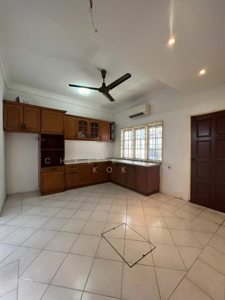 Rumah Teres 2 Tingkat untuk Dijual di Bandar Kinrara (Selangor) - Chee Keong Kok - Kitchen - PropertyGuru.com.my
