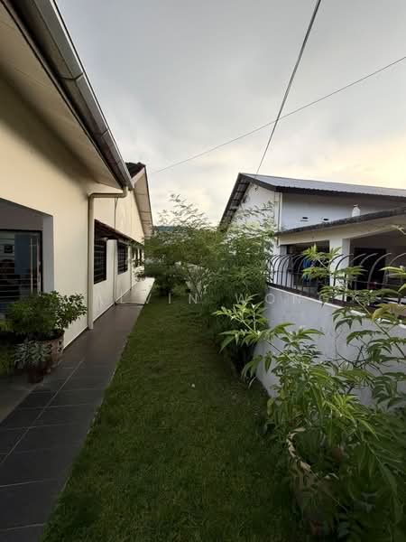 Bungalow for Sale in Johor Bahru (Johor) - Calvin Wong - Exterior - PropertyGuru.com.my
