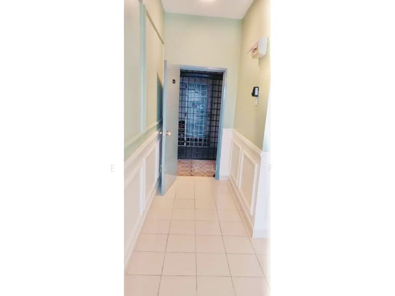 Apartment for Sale at Pangsapuri Bestari - Erin Yusof - Corridor - PropertyGuru.com.my