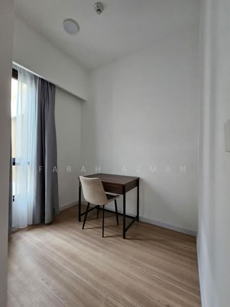 Servis Apartment untuk Disewa di Kami - Farah Azman - Study - PropertyGuru.com.my