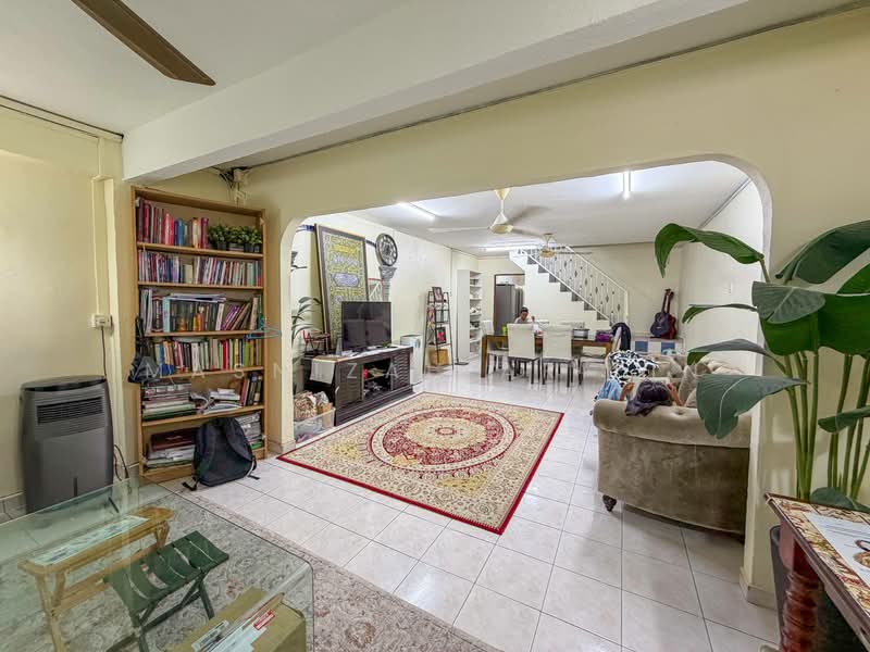 Rumah Teres 2 Tingkat untuk Dijual di Ampang (Selangor) - Masnizah Arifin - Living Room - PropertyGuru.com.my