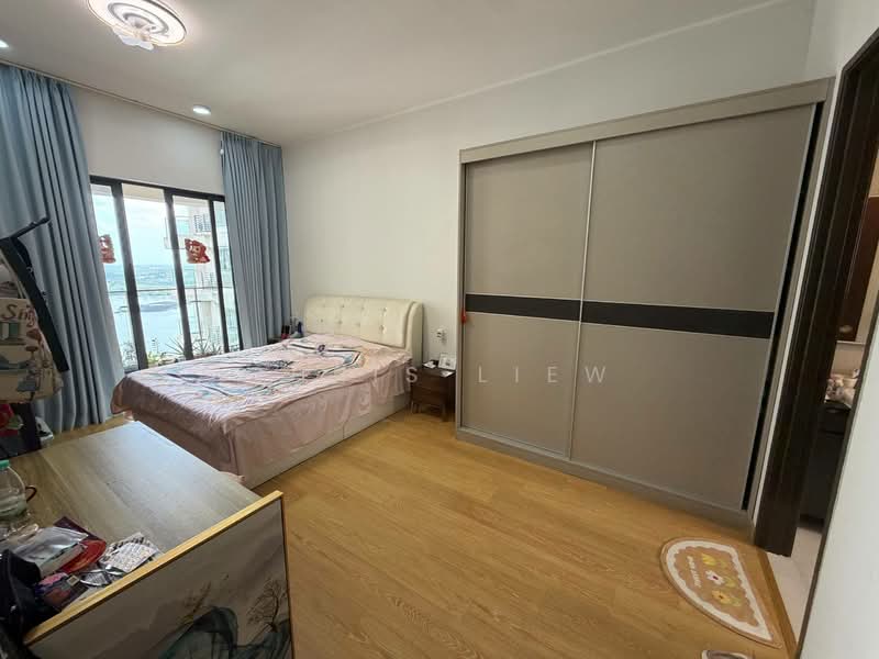 Kondominium untuk Dijual di Bay Laurel @ Country Garden Danga Bay - Chris Liew - Bedroom - PropertyGuru.com.my