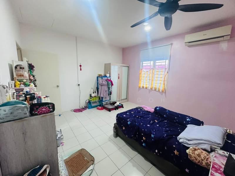 Rumah Teres 2 Tingkat untuk Dijual di Taman Setia Indah (Tebrau) - Joseph Goh - Bedroom - PropertyGuru.com.my