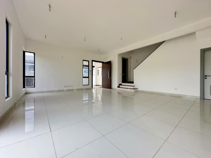 Rumah Kluster untuk Dijual di Shah Alam (Selangor) - Noraini Dahan - Living Room - PropertyGuru.com.my