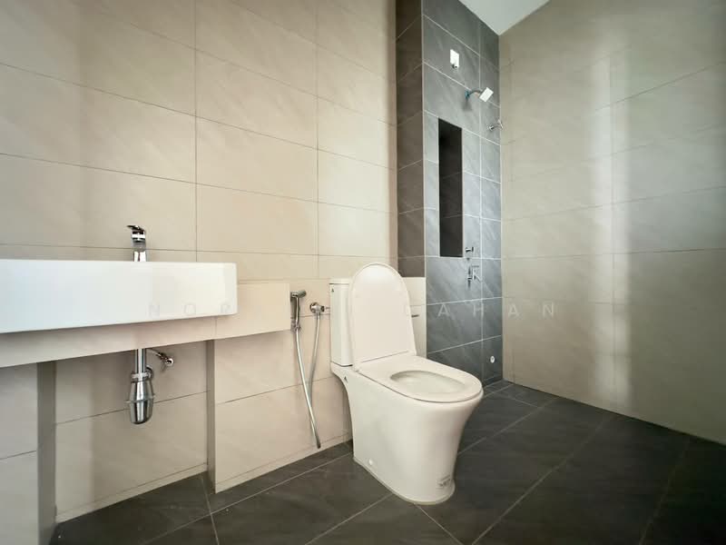 Rumah Kluster untuk Dijual di Shah Alam (Selangor) - Noraini Dahan - Bathroom - PropertyGuru.com.my