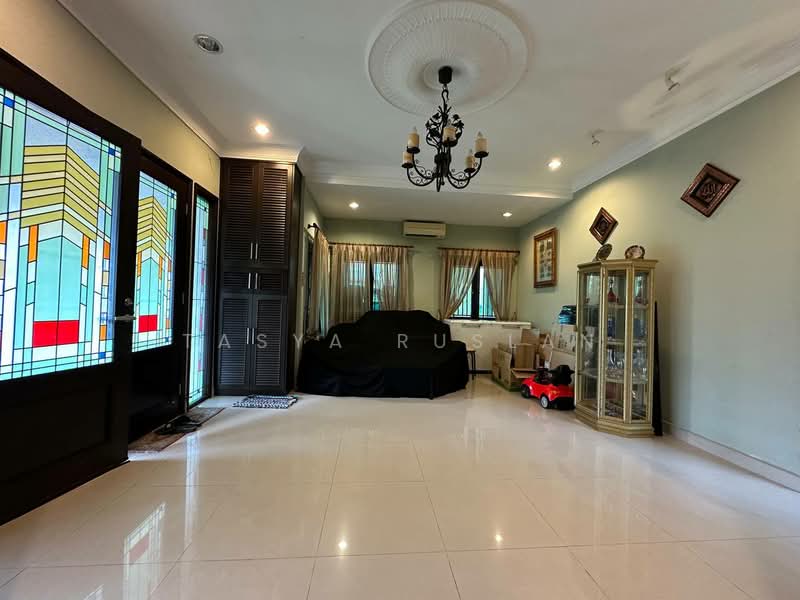 Bungalow for Sale in Usj 17 (Subang Jaya) - Tasya Ruslan - Living Room - PropertyGuru.com.my