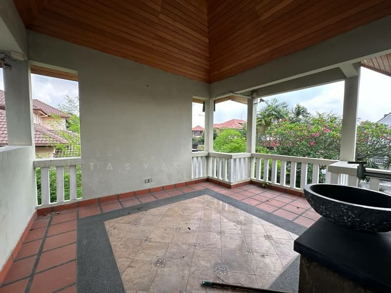 Bungalow for Sale in Usj 17 (Subang Jaya) - Tasya Ruslan - Balcony - PropertyGuru.com.my