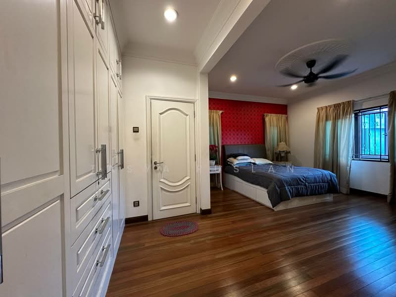 Bungalow for Sale in Usj 17 (Subang Jaya) - Tasya Ruslan - Bedroom - PropertyGuru.com.my