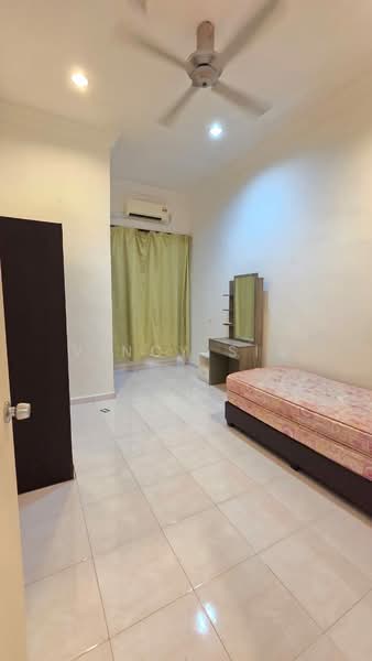 Rumah Teres 2 Tingkat untuk Dijual di Taman Pulai Utama (Skudai) - Vincy Sia - Bedroom - PropertyGuru.com.my