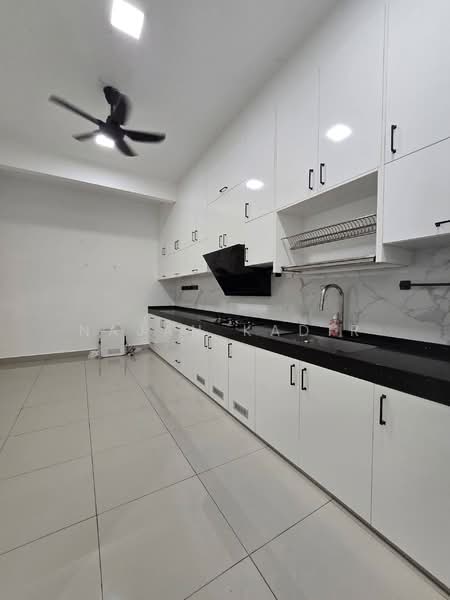 Rumah Teres 2 Tingkat untuk Disewa di Cyberjaya (Selangor) - Najah Kadir - Kitchen - PropertyGuru.com.my