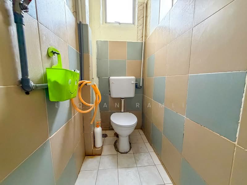 Rumah Teres 2 Tingkat untuk Dijual di Ampang (Selangor) - Luqman Ramli - Bathroom - PropertyGuru.com.my