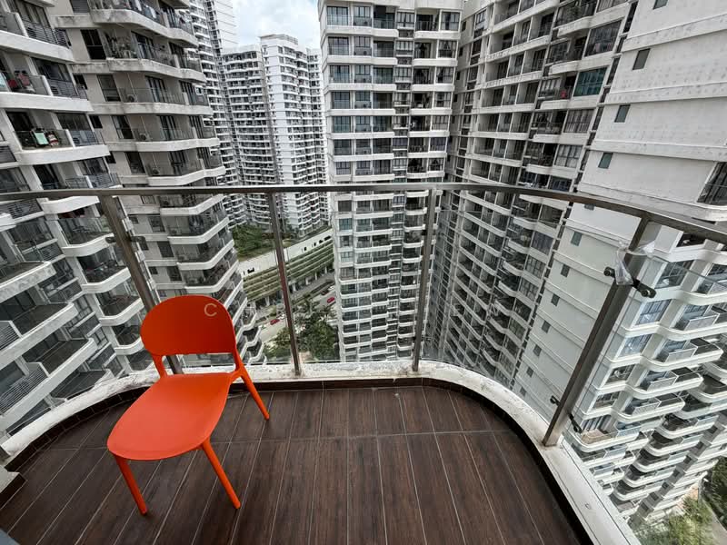 Kondominium untuk Dijual di Bay Laurel @ Country Garden Danga Bay - Chris Liew - Balcony - PropertyGuru.com.my