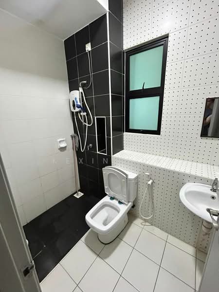 Servis Apartment untuk Disewa di The Sky Executive Suites - Kexin Hua - Bathroom - PropertyGuru.com.my
