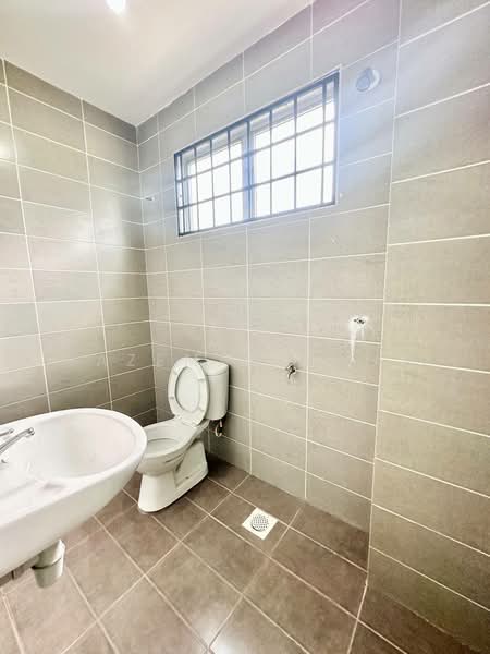2-storey Terraced House for Sale in Taman Seri Mewah (Kapar) - Hazeman Omar - Bathroom - PropertyGuru.com.my