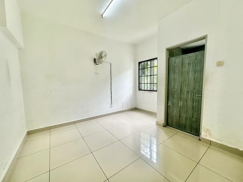 2-storey Terraced House for Sale in Taman Seri Mewah (Kapar) - Hazeman Omar - Interior - PropertyGuru.com.my