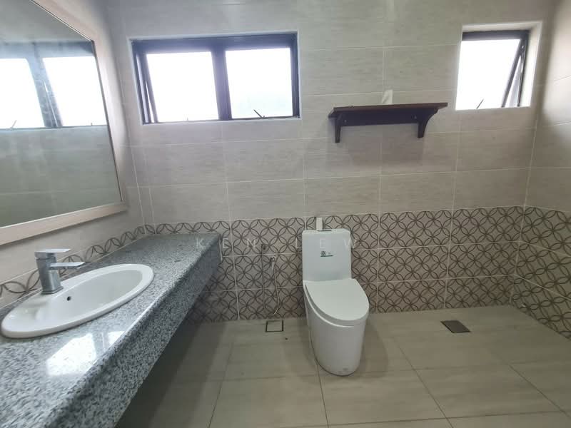 Bungalow for Sale in Bukit Jalil Golf (Bukit Jalil) - Ken Lew - Bathroom - PropertyGuru.com.my
